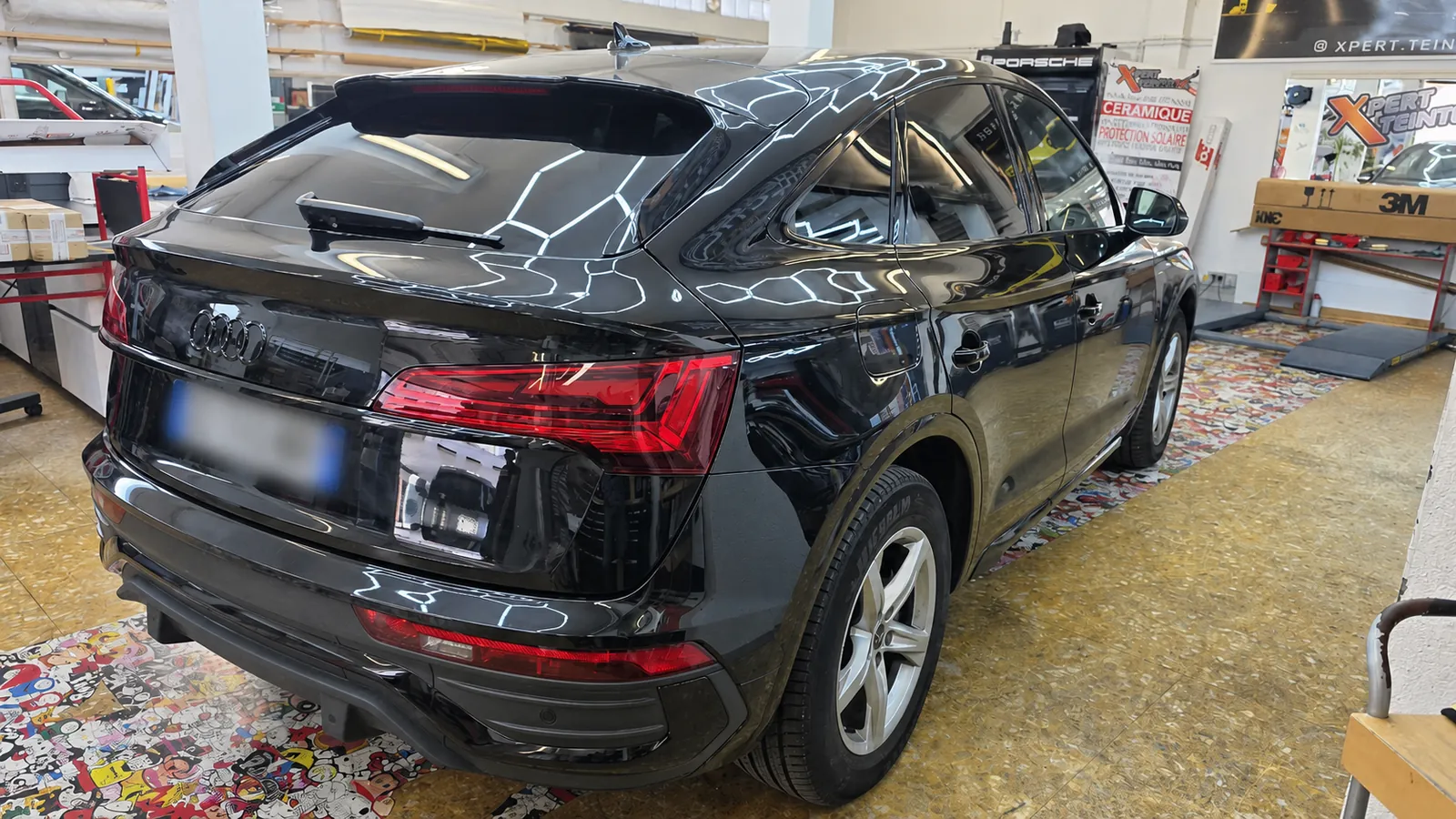 Film solaire et vitres teintées arrière sur Audi Q5 à Toulon dans le Var