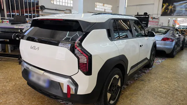 Vitres teintées arrière sur Kia EV3 à Toulon Var